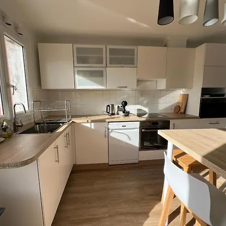 Hébergement de vacances Charmante Maison 3 Avec Wifi A La Chaume, Proche Plages, Bbq, Garage, Ideale Familles - Fr-1-485-165